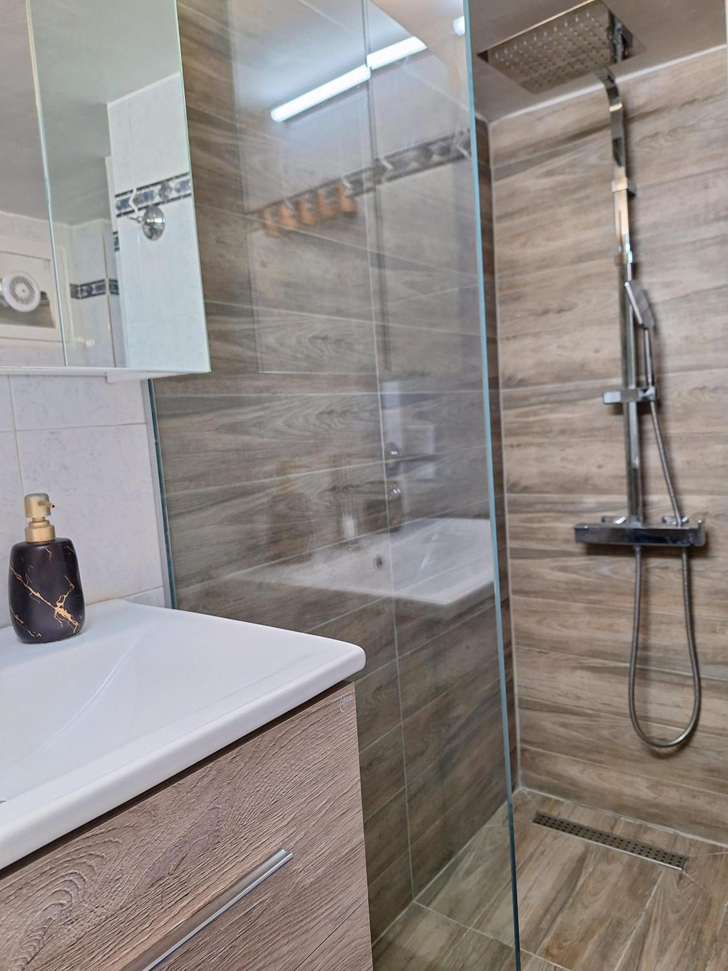 Cozy Apartment In The City Center Thessaloníki Luaran gambar